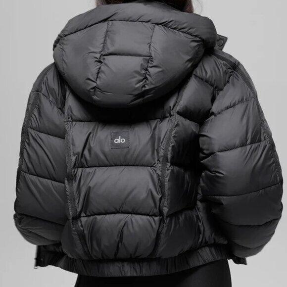 New ALO Aspen Love Black Down Jacket (Size: M) ✨✨ - Picture 4 of 4